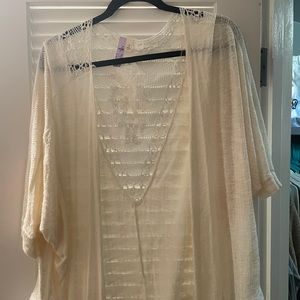 White lace cardigan for women